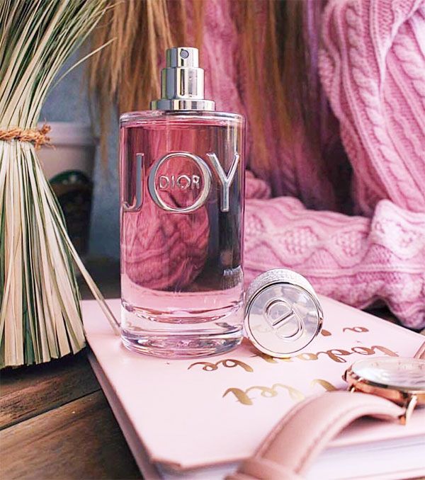 Thiết kế chai nước hoa Dior Joy EDP 90ml điệu đà, nữ tính